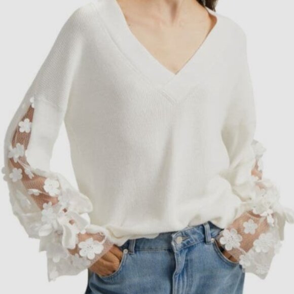 French Connection Caballo Appliqué Flower Sleeve Sweater Small, SUMMER WHITE NWT - Picture 8 of 10